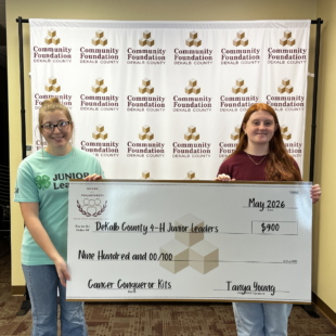 4H Jr Leaders Bridget Dunn & Abby Thomas